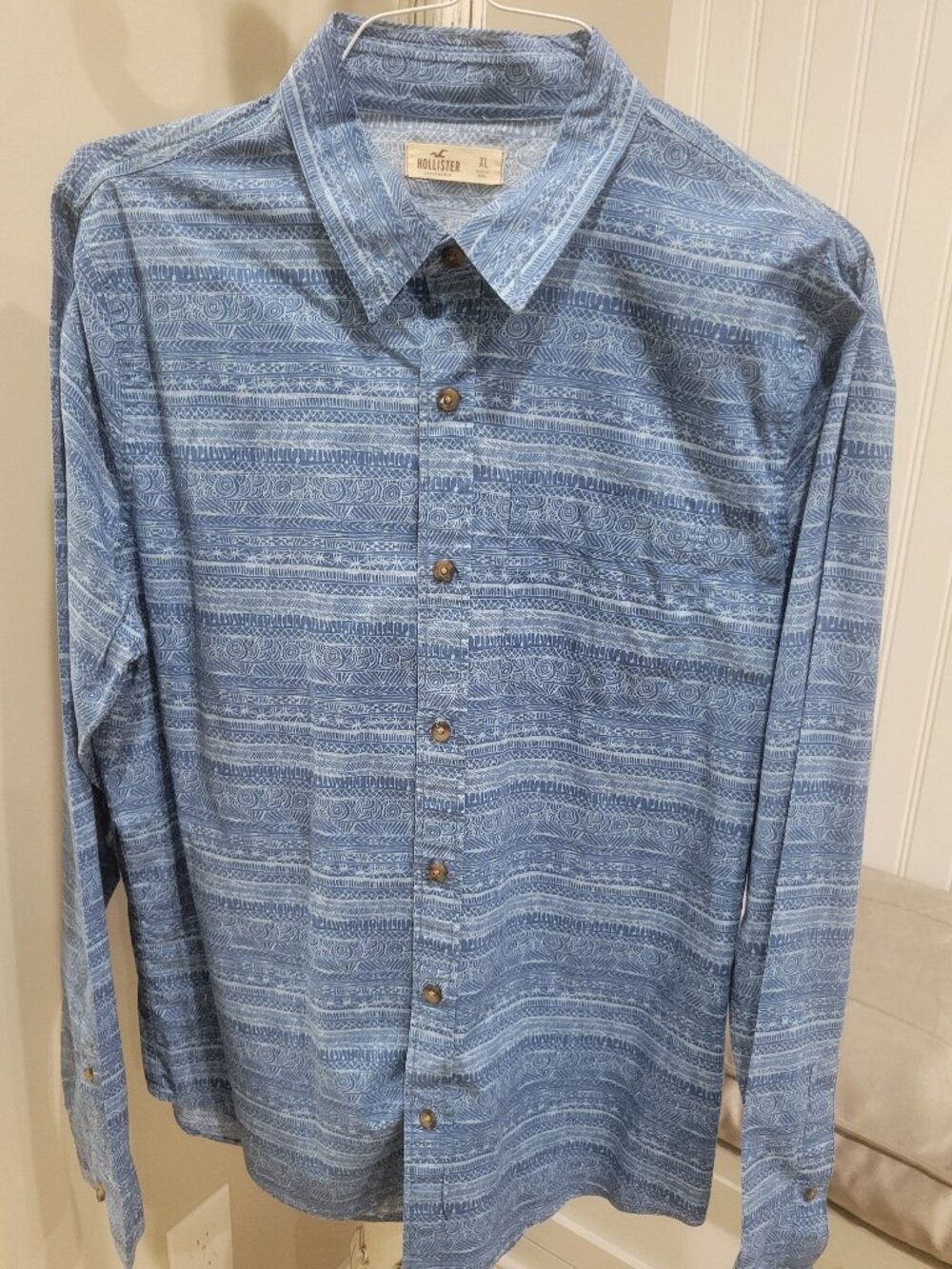 Men's Hollister Shirt XL Blue Print 100% Cotton Button Front Long Sleeve Casual